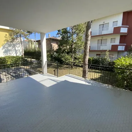 Apartment With Garden Close To The