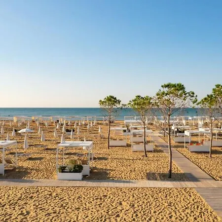 With Garden Close To The Apartment Bibione